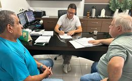 Belmonte anuncia construção de 5 casas populares com recursos próprios