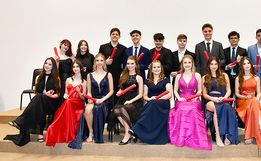 Colégio Unoesc celebra formatura da primeira turma de Ensino Médio em SMO