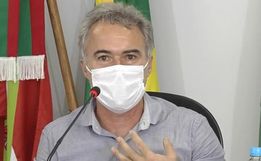 VÍDEO: Prefeito chora e pede ajuda para enfrentar pandemia