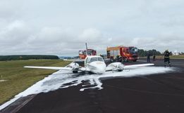 Avião dos bombeiros militares faz pouso forçado após falha mecânica em SC