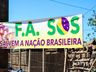 VÍDEO: Dezenas de pessoas participam de ato em frente ao 14º RCMec