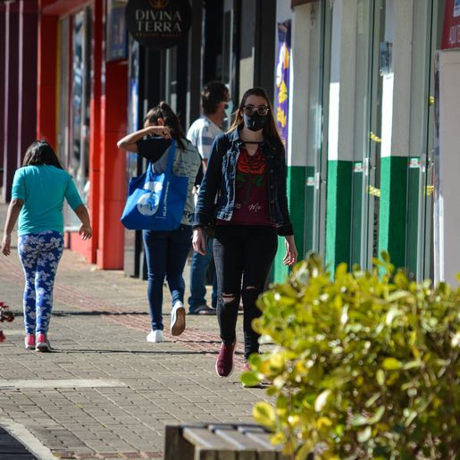 Governo do Estado amplia medidas de isolamento social para 10 regiões