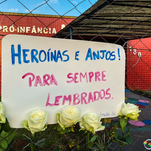 Nervosismo e emoção em 1º dia de audiência sobre chacina na creche de Saudades
