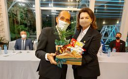 Lizete Lang assume presidência do Lions Clube São Miguel do Oeste Universidade