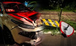SMO: Motorista colide com o carro em placas de sinalização e abandona veículo