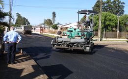 Bairro São Sebastião recebe mais de R$ 2 milhões em obras de asfaltamento