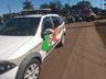 Mulher fica ferida ao colidir moto em caminhão e sofrer queda na avenida em Iporã do Oeste