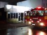 Bombeiros controlam incêndio em prédio comercial desocupado em SMO