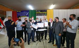 No aniversário de Romelândia, Carlos Moisés lança licitação para pavimentação da SC-492