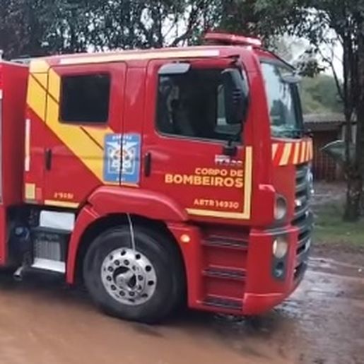 Duas crianças são levadas pela enxurrada e estão desaparecidas no Paraná 