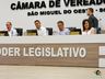 Na primeira sessão do ano, presidente baixa projetos em comissões