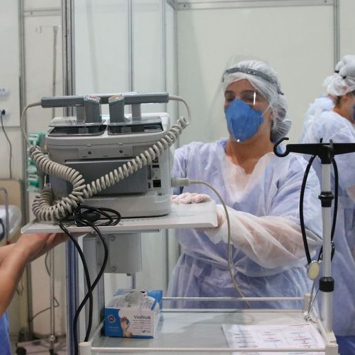 SC atinge 96% de lotação de UTIs com alta de internações por dengue e gripe