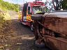 Idoso fica ferido após carro sair de pista e capotar na BR-163