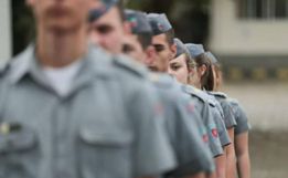 SC vai trocar escolas cívico-militares por Programa Cívico Familiar para projeto em 2024