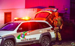 Homem agride mulher com tapas, socos e empurrões e é preso em Itapiranga