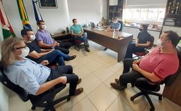 Prefeituras de Guarujá do Sul e Princesa debatem sobre asfaltamento de estradas do interior