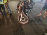 Jovem fica ferido em colisão entre carro e moto no centro de Itapiranga