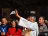 Vigília Pascal leva fiéis para Igreja Matriz em São Miguel do Oeste; fotos
