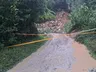 FOTOS: temporal gera deslizamentos e deixa famílias desabrigadas em SC