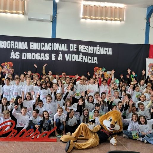Mais de 100 alunos participam da formatura PROERD em Iporã do Oeste