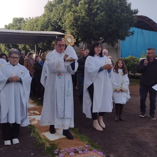 Paróquia Nossa Senhora das Mercês realiza celebração  de Corpus Christi