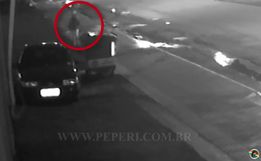 Rapaz pratica atos de vandalismo em empresas da Willy Barth; assista