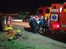 Colisão frontal deixa três pessoas feridas; duas ficaram presas às ferragens na BR 163  