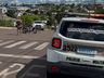 Acidente entre carro e moto deixa mulher levemente ferida em SMOeste