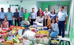 Hospital recebe duas toneladas de alimentos arrecadados no Dia C