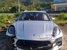 Condutor de Porsche abandona veículo e dinheiro após acidente