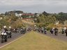 FOTOS: Bolsonaro participa de motociata com prefeito de Chapecó na carona
