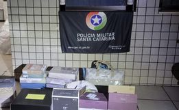 Vinhos e mercadorias estrangeiras são apreendidos em Dionísio Cerqueira