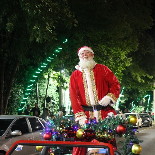 Itapiranga promove acionamento das luzes de Natal 