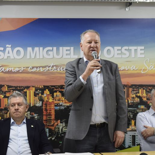 Trevisan anuncia mais de  R$ 12 milhões em obras na Saúde