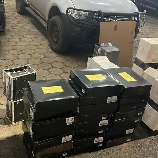 PM apreende 254 garrafas de vinho e cocaína em Dionísio Cerqueira
