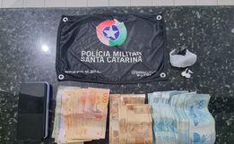 Trio é preso por tráfico de drogas e exploração sexual de menores em Mondaí