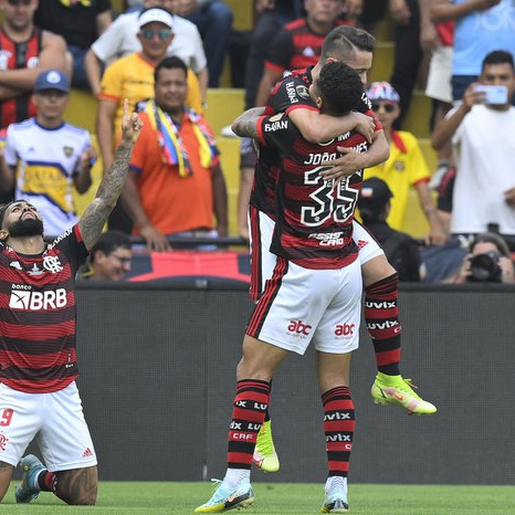 Flamengo vence Athletico-PR e é tricampeão da Libertadores