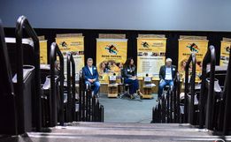 Assista; Sete candidatos a vice-governador participam de último debate do primeiro turno na Peperi