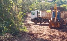 Comunidade do interior recebe obra de calçamento em Palma Sola