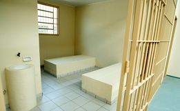 Pastor é preso em flagrante ao tentar entrar com maconha e celulares na penitenciária