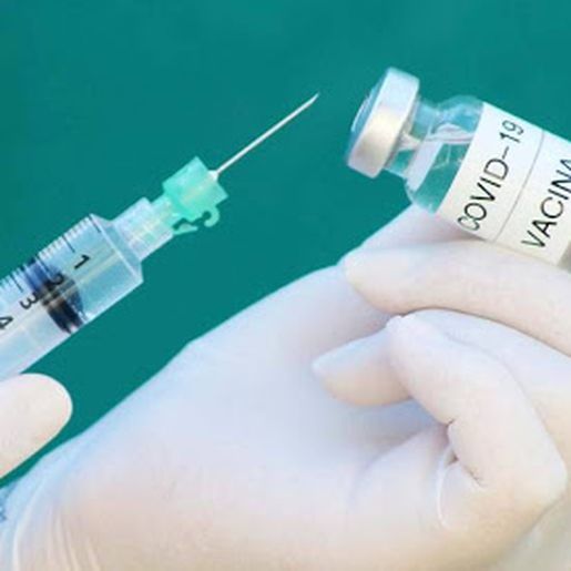 SMOeste vai vacinar pessoas entre 25 e 31 anos contra Covid na próxima semana