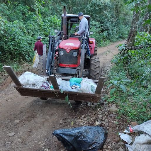 Prefeitura recebe denúncia de descarte irregular de lixo