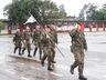 Exército entrega boinas pretas aos novos soldados em São Miguel do Oeste