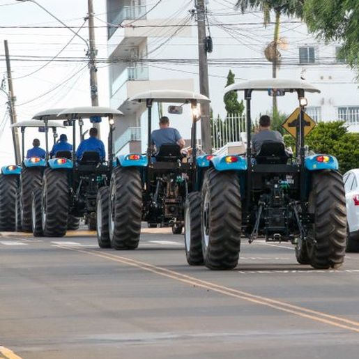 Palma Sola recebe 300 mil reais em equipamentos agrícolas