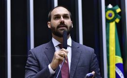 STF forma maioria para tornar Eduardo Bolsonaro réu por atuação nos EUA