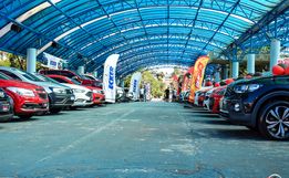 SMOeste sedia 1º Feirão Webmotors Santander de Veículos 