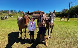 SMO: Pai e filho participam juntos pela primeira vez da Cavalgada da Integração