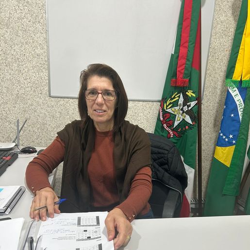 Vanda Mânica assume Secretaria de Educação em Descanso 