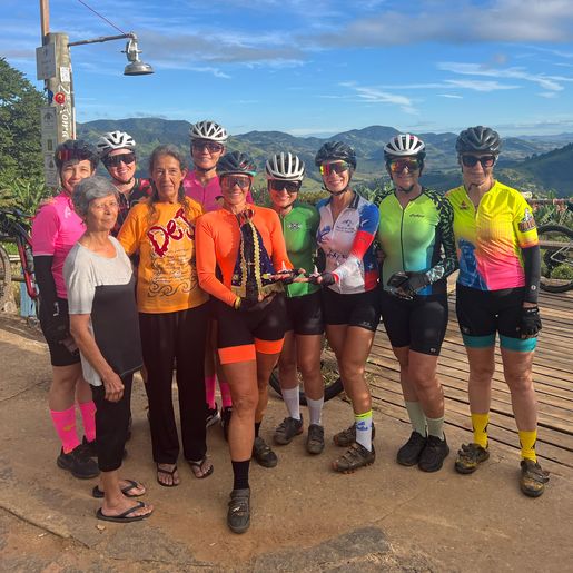 Ciclistas do Oeste chegam no Santuário sem percalços no Caminho da Fé 