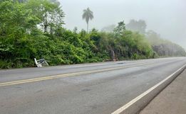 BR-282 é liberada após grave acidente; trânsito flui normalmente